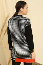 Relaxed Fit Knitted Tunic with Houndstooth Pattern and Striped Cuffs and Hem