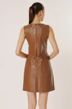 Adel Kolsuz Deri Elbise