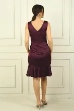 Kadın Kruvaze Yaka Astarlı Önü Drapeli Önü Volanlı Saten Kısa Elbise