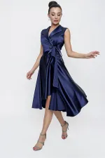 Robe en satin à encolure cache-cœur et laçage