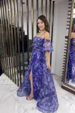 Robe longue en organza floral à fines bretelles et manches basses pour femme, doublée sur le devant, avec passepoil détaillé