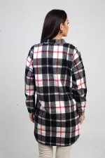 Chemise longue à carreaux pour femme avec fentes latérales