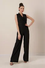 Combinaison cache-cœur ornée de perles et de broderies