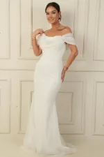 Degaje Yaka Düşük Kollu Balenli Boncuk İşlemeli Pullu Dantel Uzun Abiye Elbise