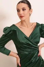 Kruvaze Yaka Yanı Büzgülü Astarlı Uzun Saten Elbise