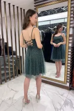 Robe courte en tulle à bretelles et doublure lacée pour femme