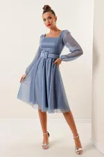 Kare Yaka Kemerli Balon Kol Astarlı Simli Elbise