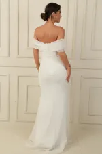 Degaje Yaka Düşük Kollu Balenli Boncuk İşlemeli Pullu Dantel Uzun Abiye Elbise