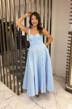 Kadın Askılı Sırtı İpli Korsajlı Saten Kloş Midi Elbise