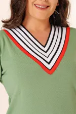 Şeritli V Yaka Büyük Beden Triko Kazak