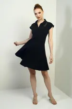 Kadın Önü Yarım Fermuar Ve Dantel Detaylı Kendinden Telalı Kısa Kloş Elbise