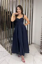 Kadın Askılı Sırtı İpli Korsajlı Saten Kloş Midi Elbise