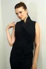 Kadın Fırfırlı Kruvaze Yaka Astarlı Düğme Detaylı Yelek