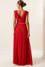 Yakası Volanlı Kemerli Şifon Yırtmaçlı Uzun Elbise