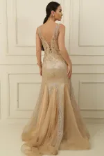 Pul Ve Boncuklu Astarlı Arkası Bağlamalı Simli Uzun Balık Elbise