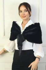 Étole en fourrure doublée à nouer sur le devant pour femme