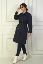 Trench-coat pour femme avec ceinture à la taille et aux manches, fermeture boutonnée sur le devant et poches