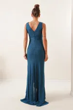 Kruvaze Yaka Önü Volanlı Balık Elbise