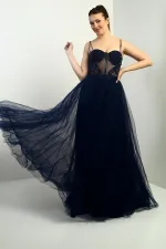 Robe longue princesse doublée à bretelles pour femme, avec buste plissé et ornements de perles