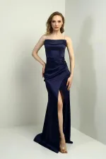 Kadın Parlak İp Askılı Derin Yırtmaçlı Önü Büzgülü Pileli Uzun Saten Abiye Elbise