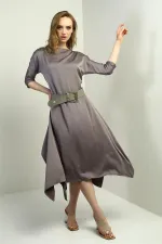 Kadın Çeyrek Kollu Beli Kemerli Asimetrik Krep Saten Midi Elbise