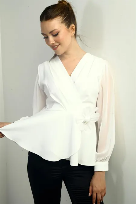 Kadın Kruvaze Yaka Şifon Kollu Çiçek Detaylı Likralı Bluz