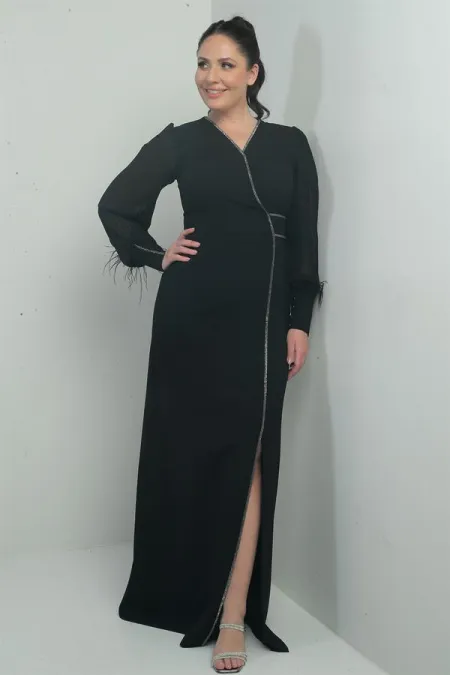 Robe longue BB pour femme avec manches en mousseline, détails en plumes et pierres ornementales