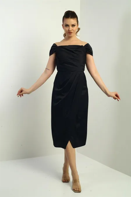 Madonna Yaka Drapeli Astarlı Saten Kısa Elbise