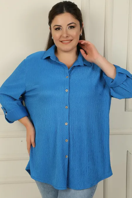 Chemise gaufrée à manches repliables grande taille