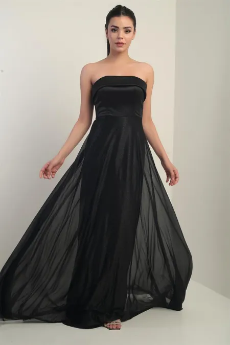 Women's Long Tulle Dress with Padded Collar and Lining