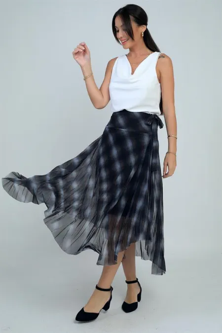 Kadın Yanları Kısa Astarlı Ekose Uzun Tül Etek