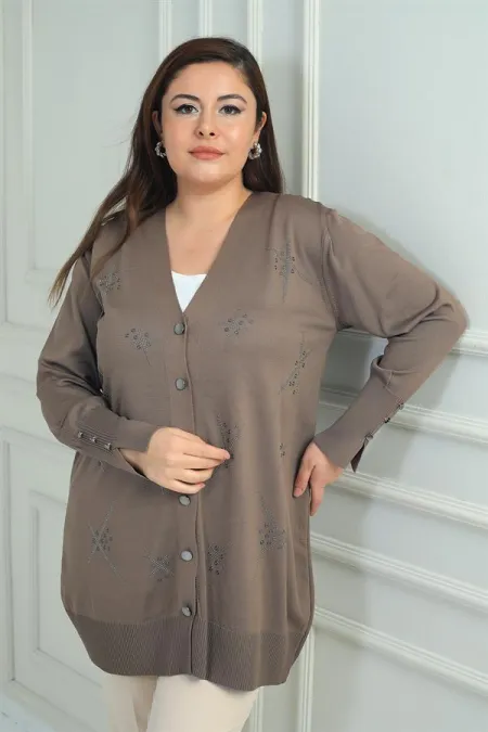 Gilet long grande taille pour femme, orné de boutons et de clous sur les manches