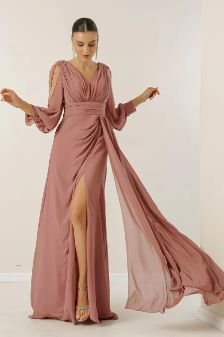 Robe longue en mousseline de soie, col en V, drapée sur le devant, doublée, manches détaillées en tulle guipure, taille large