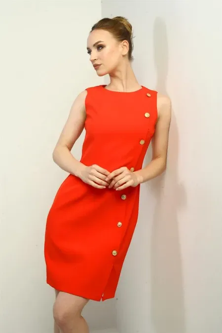 Robe courte à boutons latéraux entoilée pour femme