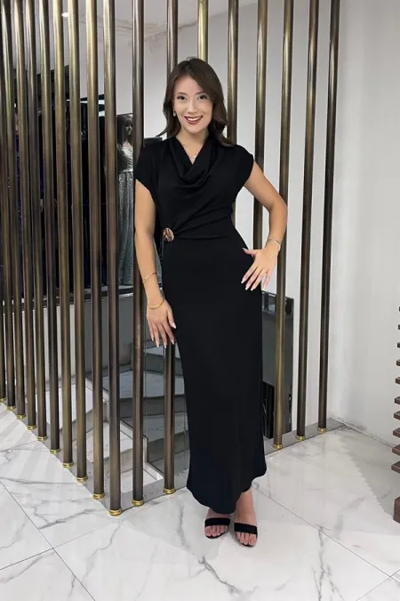 Robe longue pour femme avec col en V et détail de boucle, en Lycra