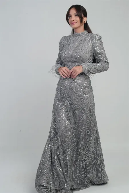 Robe longue en tulle pour femme avec manches à plumes, perles et sequins, et doublure