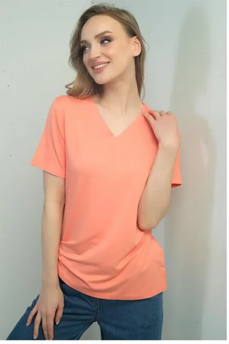 Kadın V Yaka Yırtmaçlı Kısa Kol Bluz