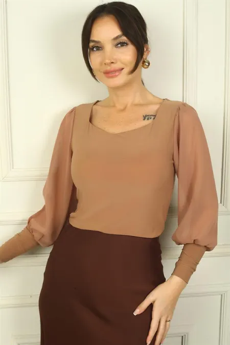 Pentagon Neckline Long-Sleeved Tulle Blouse