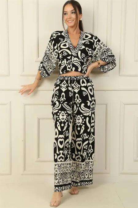 Front and Back V-Neck Crop Top, Elastic Waistband, Pocketed Palazzo Pants, Heart Patterned 2-Piece Set