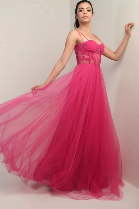 Robe longue princesse doublée à bretelles pour femme, avec buste plissé et ornements de perles