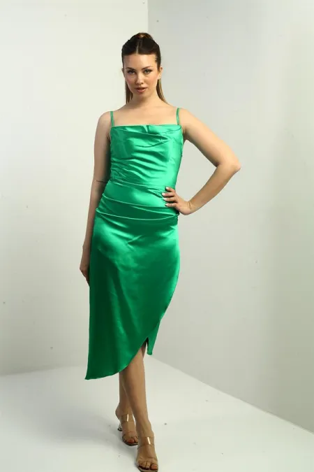 Robe midi asymétrique à bretelles, drapée et doublée pour femme