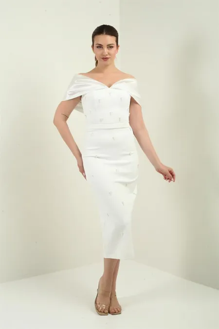 Kadın Tafta Madonna Yaka Önü İnci Detaylı Astarlı Abiye Elbise