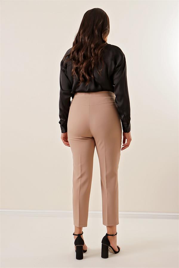 Pantalon grande taille en Lycra avec taille élastique et poches