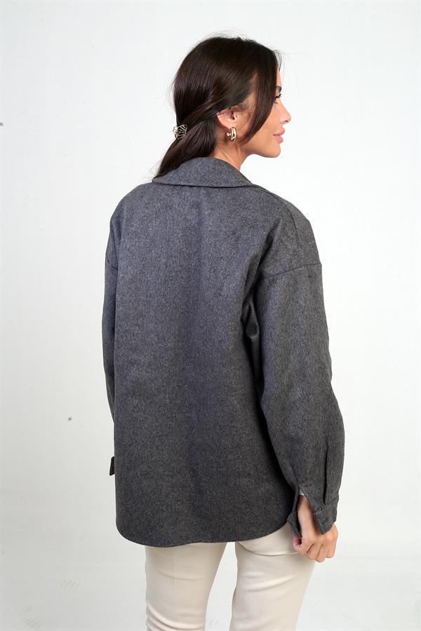 Chemise à poches boutonnées pour femme