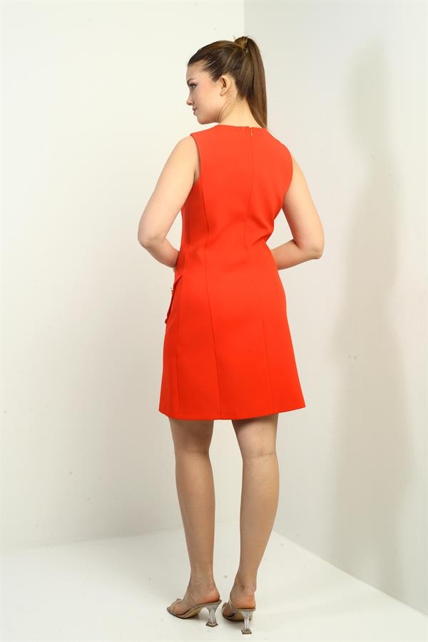 Kadın Yuvarlak Yaka Kolsuz Önü Düğme Detaylı Elbise