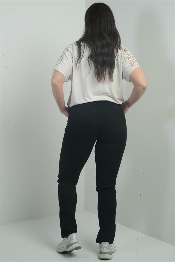 Kadın Yüksek Bel Boru Paça Büyük Beden Likralı Kot Pantolon