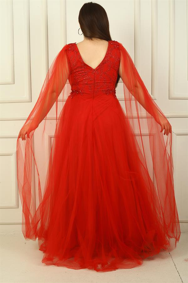 Robe de soirée longue en tulle pour femme, décolleté en V devant et dos, ornée de perles et à taille large.