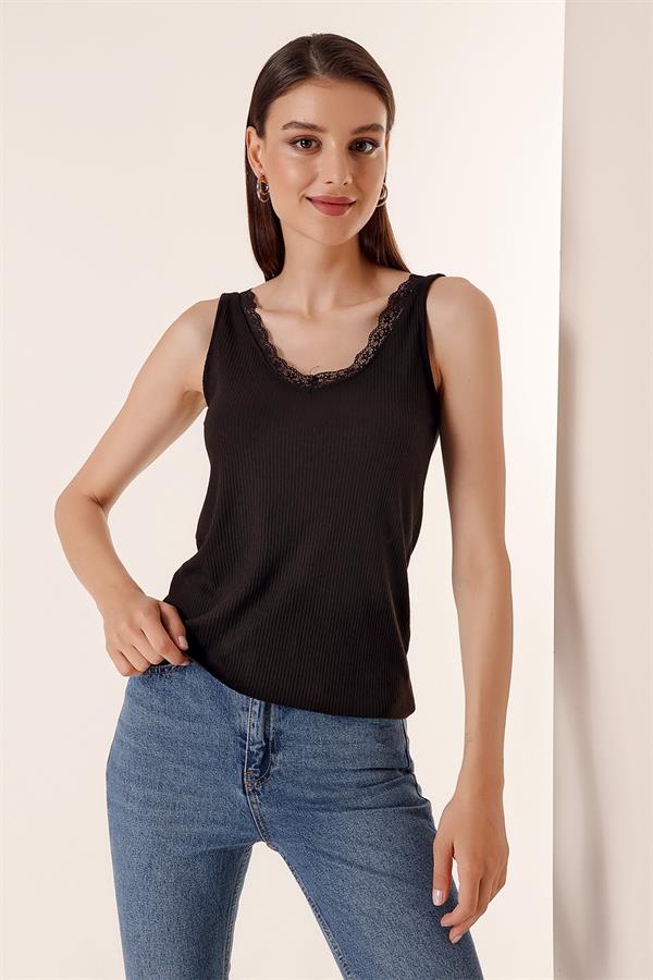 Débardeur à bretelles épaisses et lacets devant et dos