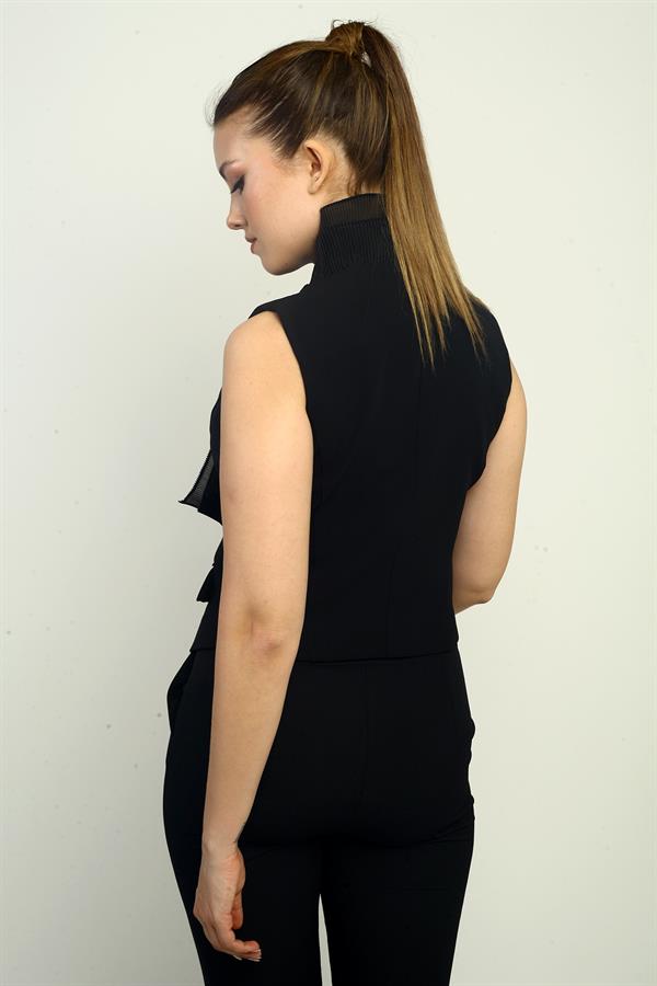 Kadın Fırfırlı Kruvaze Yaka Astarlı Düğme Detaylı Yelek