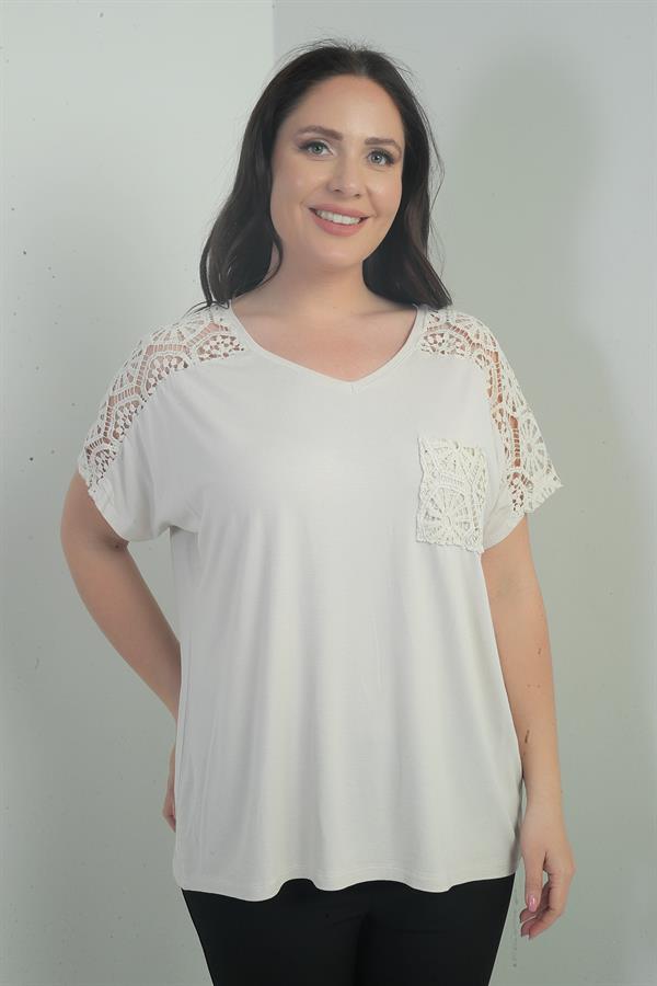 Women's Plus Size Blouse with Lace Detail on Shoulder and Pocket